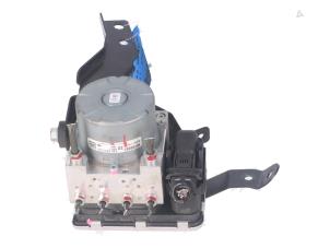 Gebruikte Brake control power module Mitsubishi Eclipse Prijs € 250,00 Inclusief btw aangeboden door Autorecycling Kempers