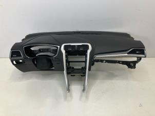 Gebruikte Dashboard Ford Mondeo Prijs € 549,99 Inclusief btw aangeboden door Autorecycling Kempers