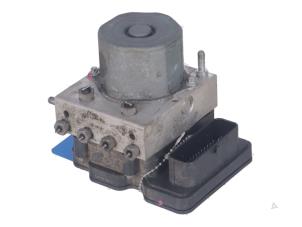 Gebruikte Brake control power module Mercedes GLA Prijs € 190,00 Inclusief btw aangeboden door Autorecycling Kempers