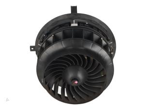 Gebruikte Element Kachelverwarming Mercedes E-Klasse Prijs € 68,00 Inclusief btw aangeboden door Autorecycling Kempers