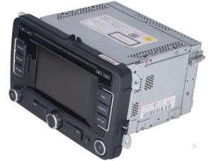 Gebruikte Regelunit Multi Media Volkswagen Passat Prijs € 139,00 Inclusief btw aangeboden door Autorecycling Kempers