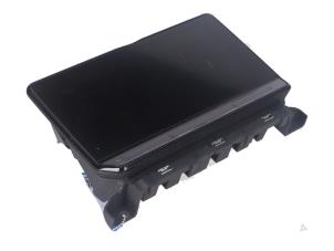Gebruikte Display Multi Media regelunit Cupra Formentor Prijs € 350,00 Inclusief btw aangeboden door Autorecycling Kempers