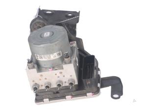 Gebruikte Brake control power module Seat Ateca Prijs € 175,00 Inclusief btw aangeboden door Autorecycling Kempers