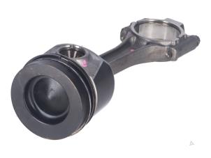 Gebruikte Drijfstang Volkswagen E-Golf Prijs € 57,00 Inclusief btw aangeboden door Autorecycling Kempers