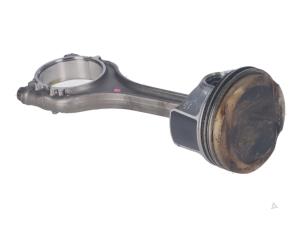 Gebruikte Drijfstang Volkswagen T-Roc Prijs € 100,00 Inclusief btw aangeboden door Autorecycling Kempers