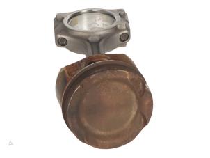 Gebruikte Drijfstang Mercedes A-Klasse Prijs € 50,00 Inclusief btw aangeboden door Autorecycling Kempers