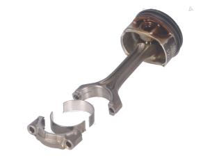 Gebruikte Drijfstang Suzuki Vitara Prijs € 50,00 Inclusief btw aangeboden door Autorecycling Kempers