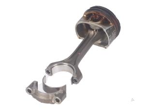 Gebruikte Drijfstang Suzuki Vitara Prijs € 50,00 Inclusief btw aangeboden door Autorecycling Kempers