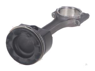 Gebruikte Drijfstang Volkswagen Passat Prijs € 120,00 Inclusief btw aangeboden door Autorecycling Kempers