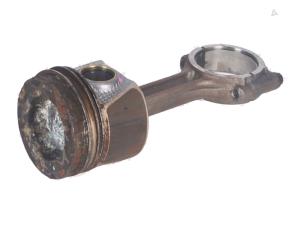 Gebruikte Drijfstang Volkswagen Arteon Prijs € 70,00 Inclusief btw aangeboden door Autorecycling Kempers