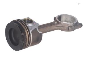 Gebruikte Drijfstang Volkswagen Arteon Prijs € 70,00 Inclusief btw aangeboden door Autorecycling Kempers