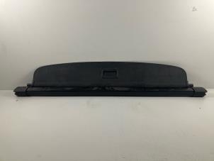 Gebruikte Laadbak afdekking Volkswagen Golf Prijs € 150,00 Inclusief btw aangeboden door Autorecycling Kempers