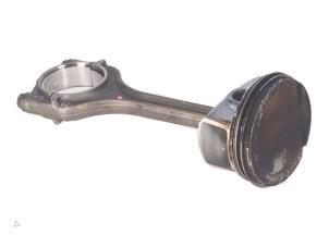 Gebruikte Drijfstang Volkswagen E-Up Prijs € 25,00 Inclusief btw aangeboden door Autorecycling Kempers