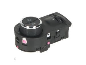 Gebruikte Licht Schakelaar Opel Mokka Prijs € 20,00 Inclusief btw aangeboden door Autorecycling Kempers