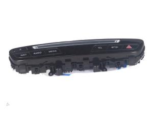 Gebruikte Schakelaar Mercedes C-Klasse Prijs € 50,00 Inclusief btw aangeboden door Autorecycling Kempers