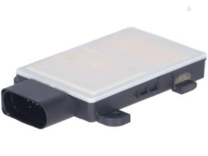 Gebruikte Radar sensor Audi E-Tron Prijs € 286,00 Inclusief btw aangeboden door Autorecycling Kempers