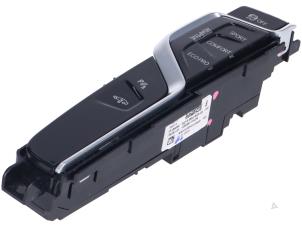 Gebruikte Schakelaar BMW 7-Serie Prijs € 29,00 Inclusief btw aangeboden door Autorecycling Kempers