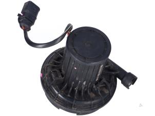 Gebruikte Secundaire Pomp Audi R8 Prijs € 57,00 Inclusief btw aangeboden door Autorecycling Kempers