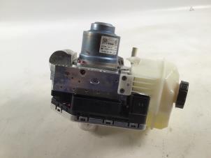 Gebruikte Opvoerpomp Audi E-Tron Prijs € 216,00 Inclusief btw aangeboden door Autorecycling Kempers