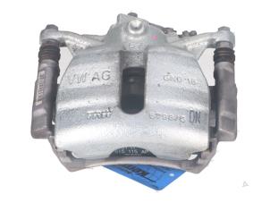 Gebruikte Diversen Volkswagen T-Roc Prijs € 20,00 Inclusief btw aangeboden door Autorecycling Kempers