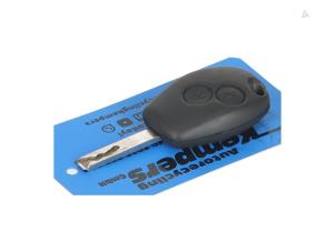 Gebruikte Diversen Opel Vivaro Prijs € 30,00 Inclusief btw aangeboden door Autorecycling Kempers