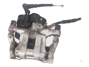 Gebruikte Diversen Mazda 3 Prijs € 100,00 Inclusief btw aangeboden door Autorecycling Kempers