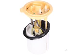 Gebruikte Diversen Volkswagen Golf Prijs € 17,01 Inclusief btw aangeboden door Autorecycling Kempers