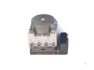 Gebruikte Brake control power module Peugeot 2008 Prijs € 180,00 Inclusief btw aangeboden door Autorecycling Kempers
