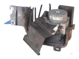 Gebruikte Brake control power module Peugeot 2008 Prijs € 175,00 Inclusief btw aangeboden door Autorecycling Kempers