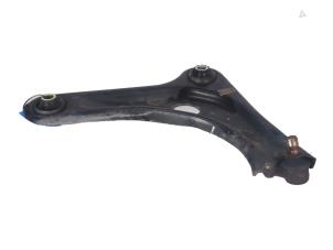 Gebruikte Reactiestang rechts-voor Peugeot 2008 Prijs € 35,00 Inclusief btw aangeboden door Autorecycling Kempers