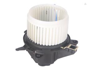 Gebruikte Element Kachelverwarming Opel Vivaro Prijs € 50,00 Inclusief btw aangeboden door Autorecycling Kempers