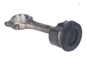 Gebruikte Drijfstang Volkswagen Golf Prijs € 109,00 Inclusief btw aangeboden door Autorecycling Kempers