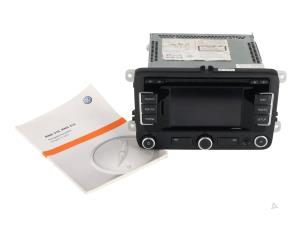 Gebruikte Regelunit Multi Media Volkswagen Golf Prijs € 273,00 Inclusief btw aangeboden door Autorecycling Kempers