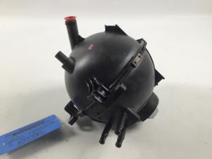 Gebruikte Expansievat Lamborghini Huracan Prijs € 27,00 Inclusief btw aangeboden door Autorecycling Kempers