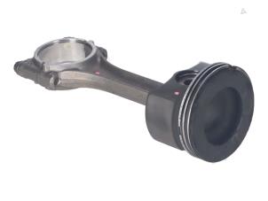 Gebruikte Drijfstang Volkswagen Golf Prijs € 109,00 Inclusief btw aangeboden door Autorecycling Kempers