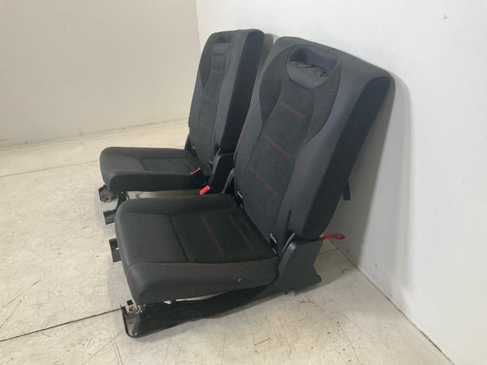 Stoel achter van een Mercedes EQB 2022