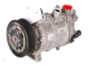 Gebruikte Luchtcompressor tbv. Turbo Volkswagen E-Golf Prijs € 90,00 Inclusief btw aangeboden door Autorecycling Kempers