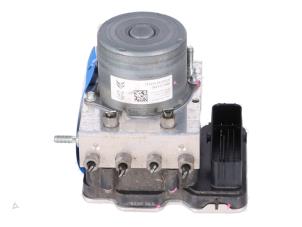 Gebruikte Brake control power module Opel Vivaro Prijs € 350,00 Inclusief btw aangeboden door Autorecycling Kempers