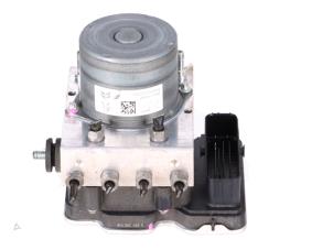 Gebruikte Brake control power module Opel Vivaro Prijs € 350,00 Inclusief btw aangeboden door Autorecycling Kempers