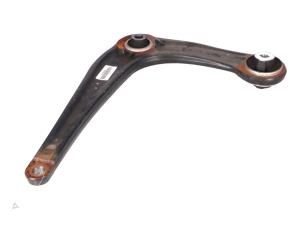 Gebruikte Reactiestang links-voor Opel Vivaro Prijs € 75,01 Inclusief btw aangeboden door Autorecycling Kempers