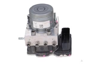 Gebruikte Brake control power module Opel Vivaro Prijs € 350,00 Inclusief btw aangeboden door Autorecycling Kempers