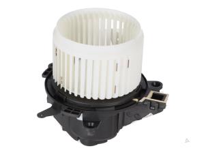 Gebruikte Element Kachelverwarming Opel Vivaro Prijs € 50,00 Inclusief btw aangeboden door Autorecycling Kempers