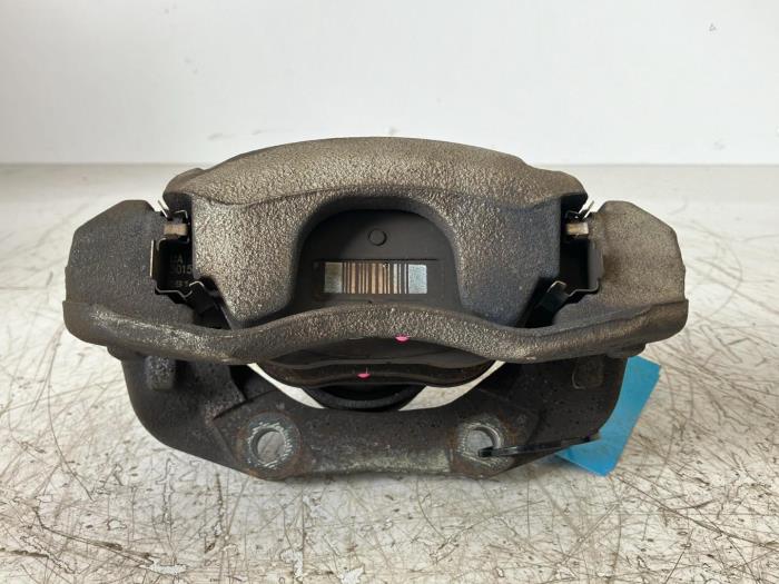 Gebruikte Diversen Peugeot 2008 Prijs € 25,00 Inclusief btw aangeboden door Autorecycling Kempers
