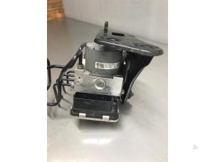 Gebruikte ABS Pomp Volkswagen Transporter T6 2.0 TDI DRF Prijs € 242,00 Inclusief btw aangeboden door Autosloperij Alexander