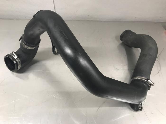 Gebruikte Intercooler Slang Volkswagen Polo IV (9N1/2/3) 1.4 16V Prijs € 35,00 Margeregeling aangeboden door Autosloperij Alexander