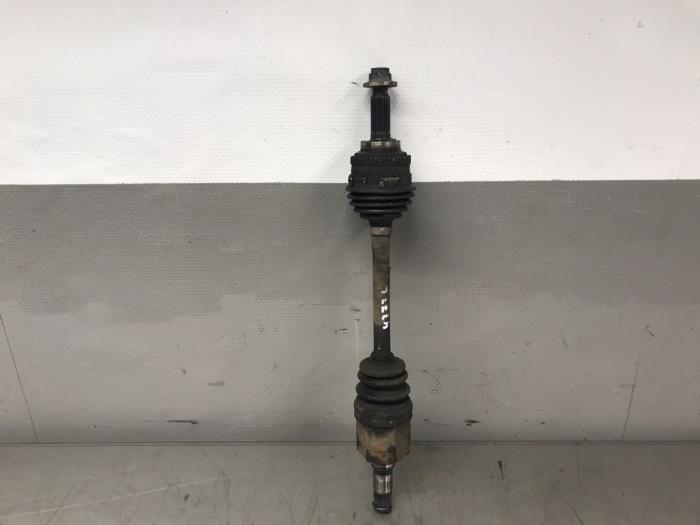 Aandrijfas links-voor van een Kia Rio (DC22/24) 1.5 16V 2004