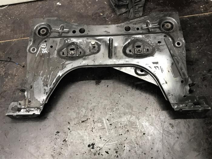 Gebruikte Subframe Nissan Micra (K12) 1.2 16V Prijs op aanvraag aangeboden door Autosloperij Alexander
