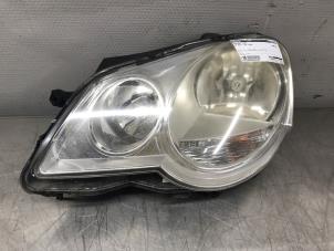 Gebruikte Koplamp links Volkswagen Polo IV (9N1/2/3) 1.4 TDI 70 Prijs op aanvraag aangeboden door Autosloperij Alexander