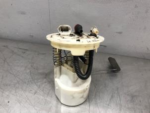 Gebruikte Benzinepomp Renault Megane Scénic (JA) 1.6 RT Prijs op aanvraag aangeboden door Autosloperij Alexander