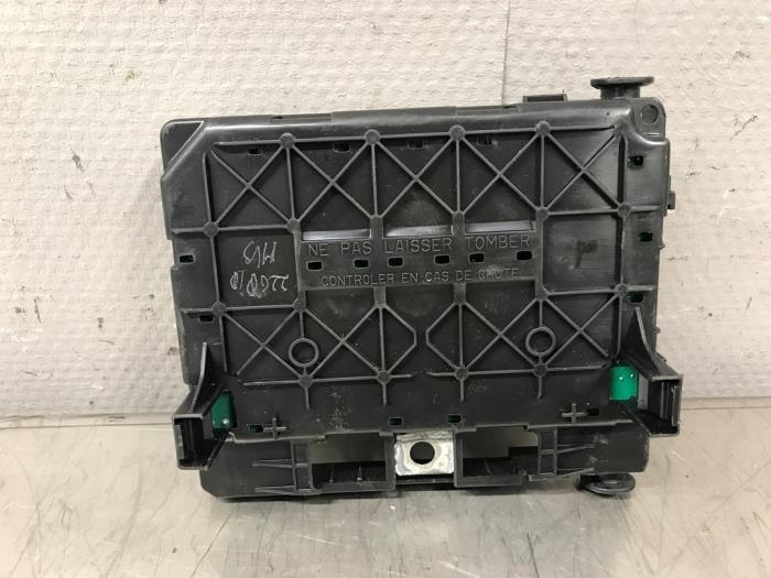 Zekeringkast van een Citroën C5 I Berline (DC) 1.8 16V 2003